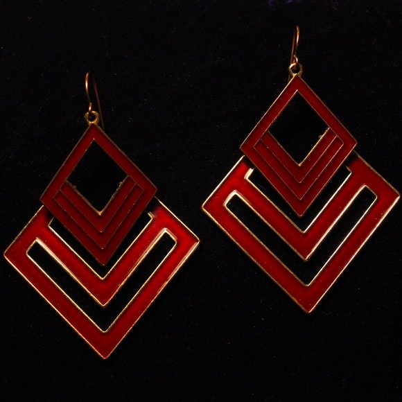 [UNKNOWN] Red Rhomboid Earrings - Picture 3 of 11